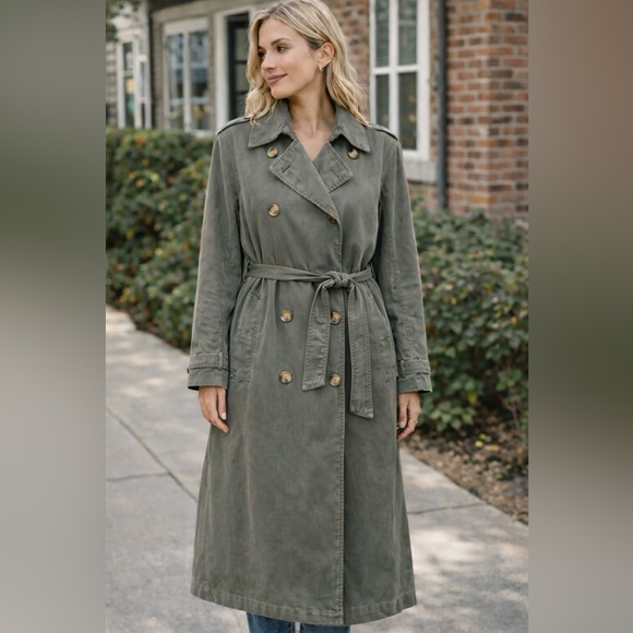 American Eagle Outfitters Jackets & Blazers - American Eagle Outfitters Olive Trench Coat